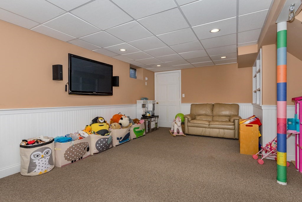 9 Riverview Road Canton, MA 02021 - Photo 18 of 21 Gallery Image 18
