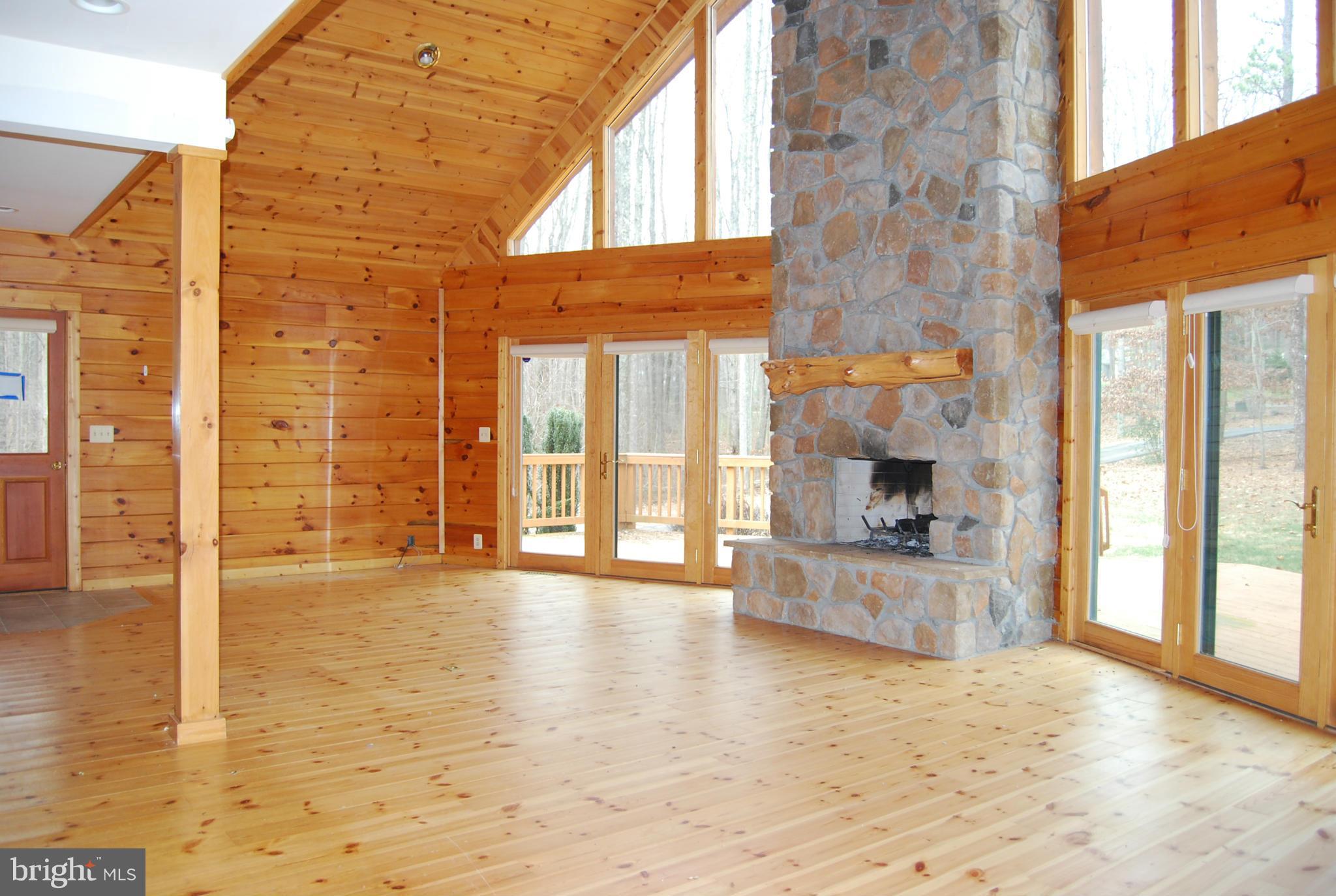 23868 New Mountain Road Aldie, VA 20105 - Photo 2 of 26 Family Room
