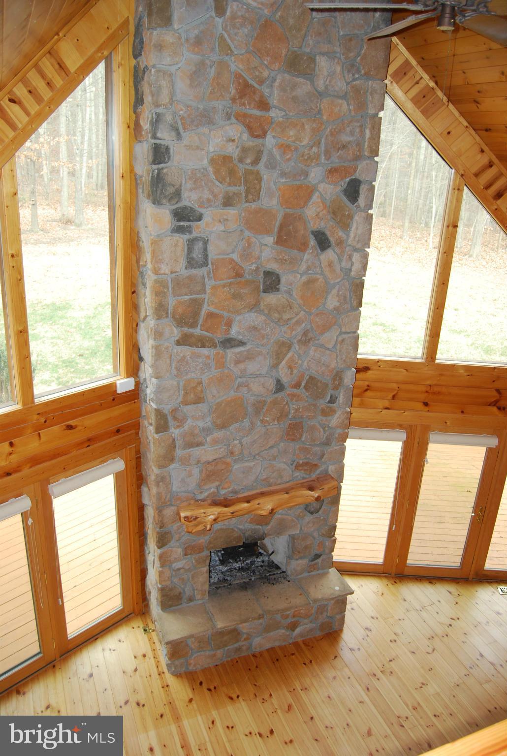 23868 New Mountain Road Aldie, VA 20105 - Photo 7 of 26 Family Room