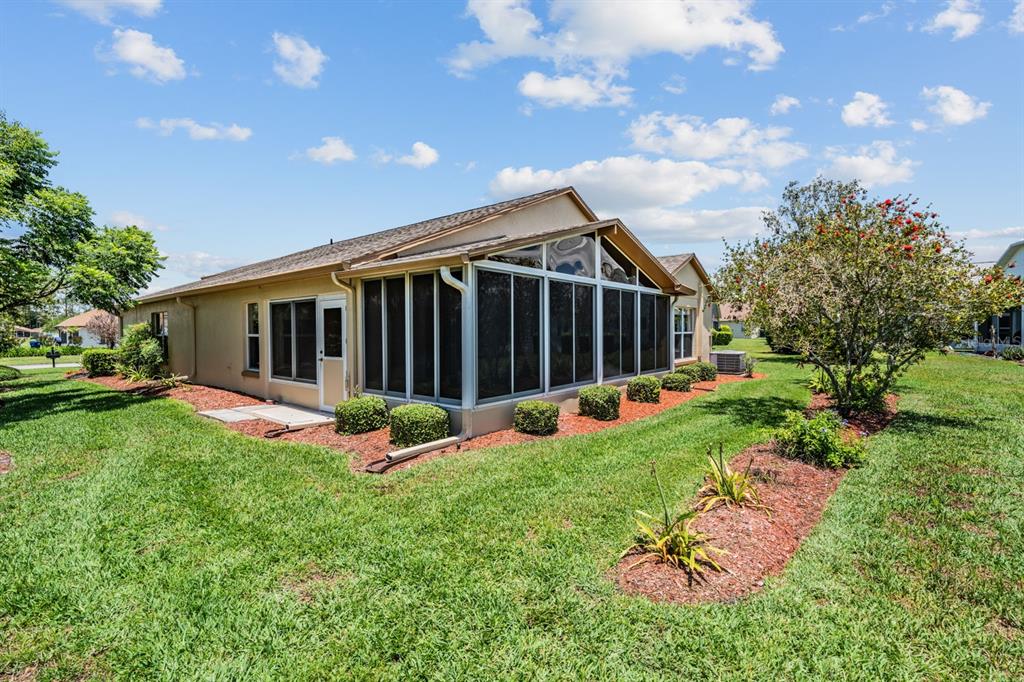 11709 Spindrift Loop Hudson, FL 34667 - Photo 2 of 36