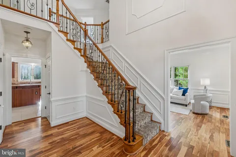 $1,549,000 | 4 Yellow Plum Court, Rockville, MD 20850