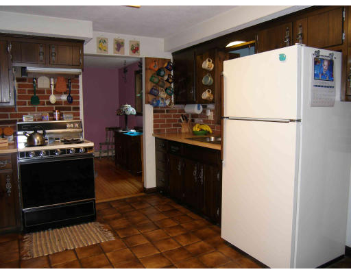4 Berkeley Road Milford, MA 01757 - Photo 8 of 30 Gallery Image 8