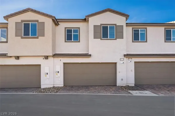 $1,950 | 5913 Yee Haw Street, Unit 125, North Las Vegas, NV 89081