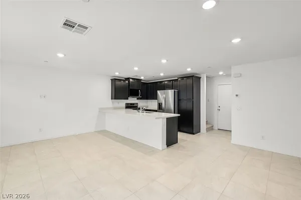 $1,950 | 5913 Yee Haw Street, Unit 125, North Las Vegas, NV 89081