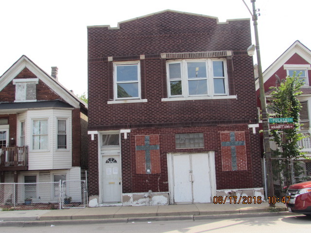 1915 South Pulaski Road Chicago, IL 60623 - Photo 2 of 14 a front view of a building