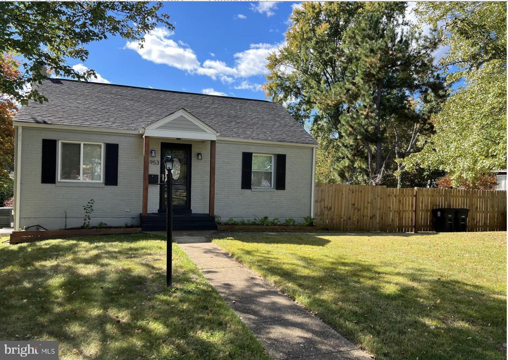 6953 Decatur Street Hyattsville, MD 20784 - Photo 2 of 23 Full Front View