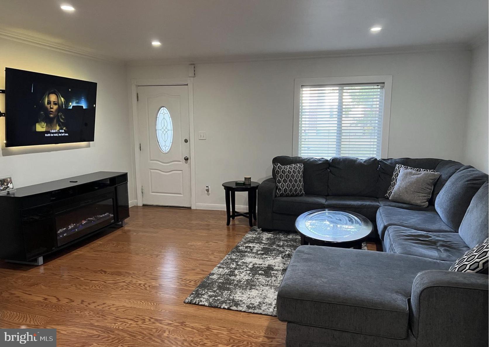 6953 Decatur Street Hyattsville, MD 20784 - Photo 7 of 23 Living Room