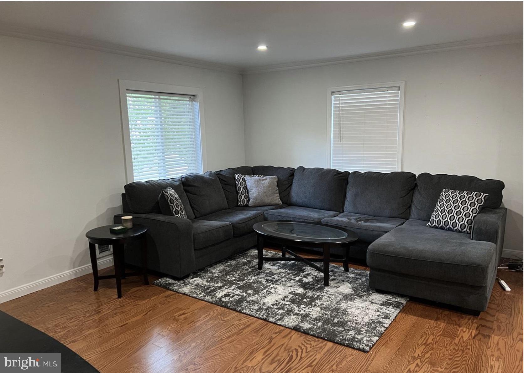 6953 Decatur Street Hyattsville, MD 20784 - Photo 8 of 23 Living Room