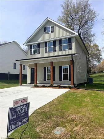 $274,900 | 14 West Colonial Drive, Thomasville, NC 27360