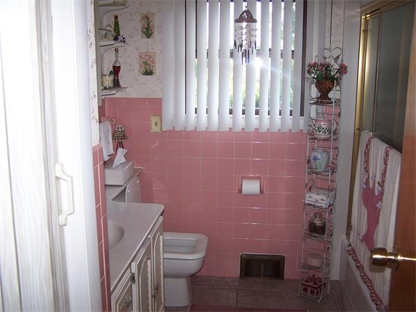 30 Sunset Road Holyoke, MA 01040 - Photo 15 of 30 Gallery Image 15