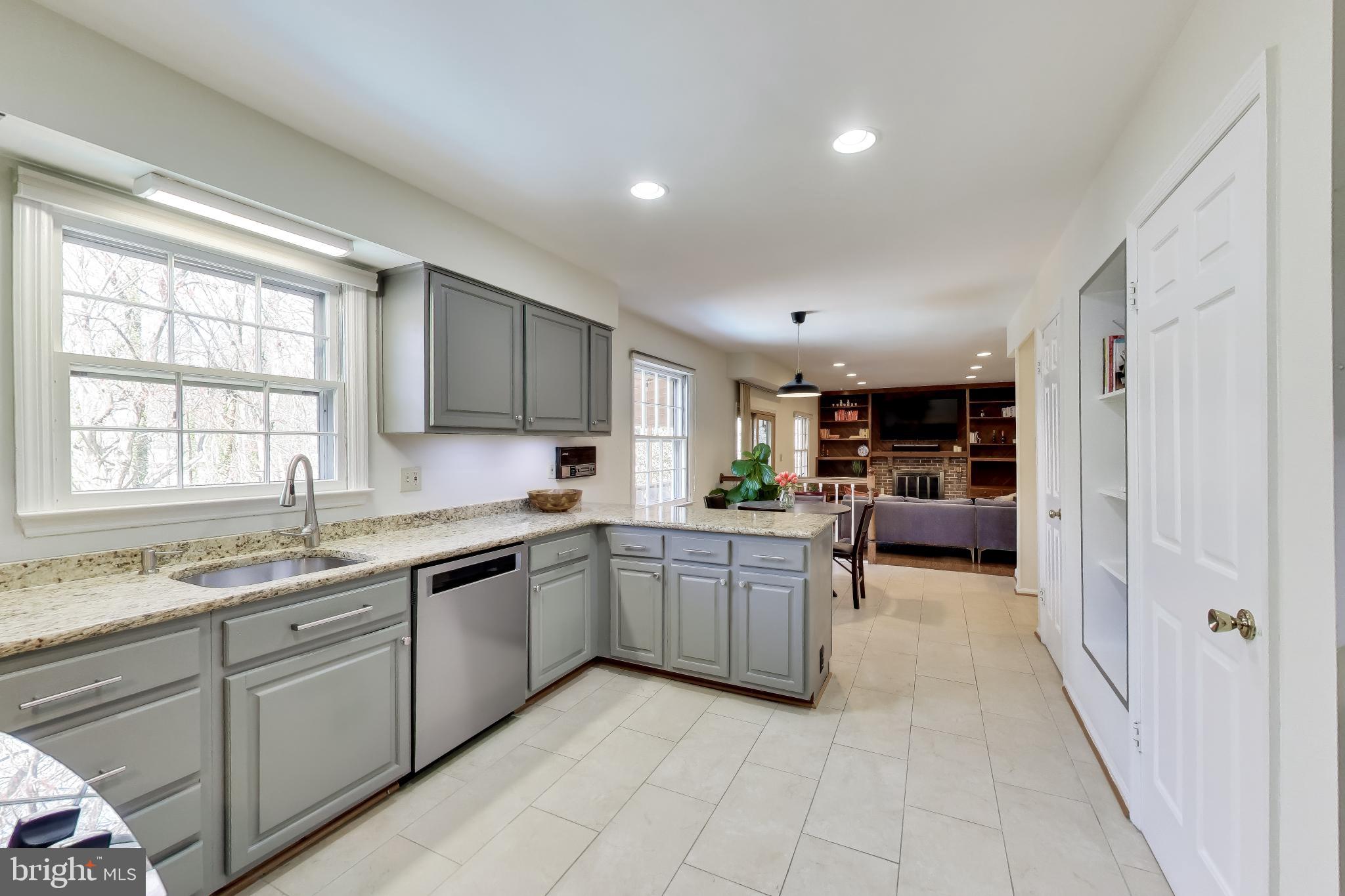 10150 Red Spruce Road Fairfax, VA 22032 - Photo 12 of 70 Kitchen with Tile Flooring