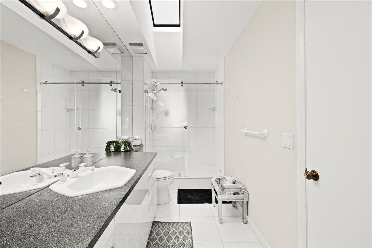 7338 Woodmont Court Boca Raton, FL 33434 - Photo 26 of 62 28-424A0584