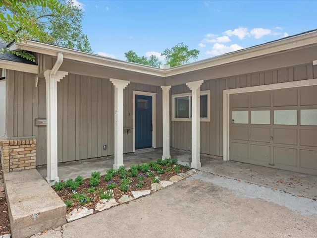 $2,700 | 9829 Cedardale Drive, Houston, TX 77055