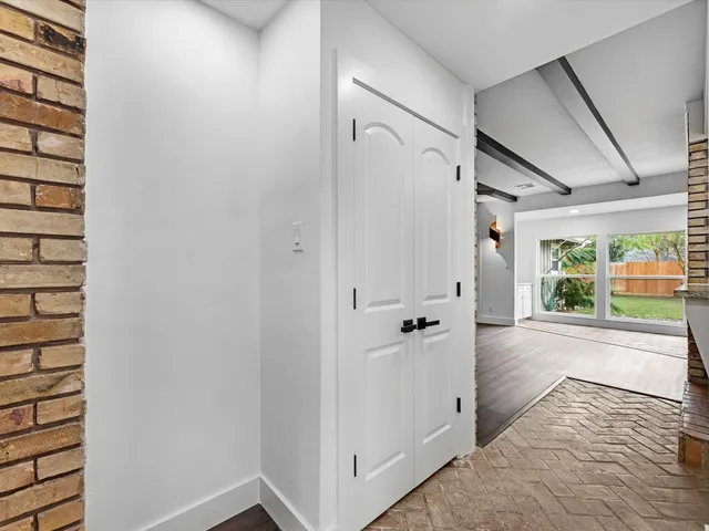 $2,700 | 9829 Cedardale Drive, Houston, TX 77055