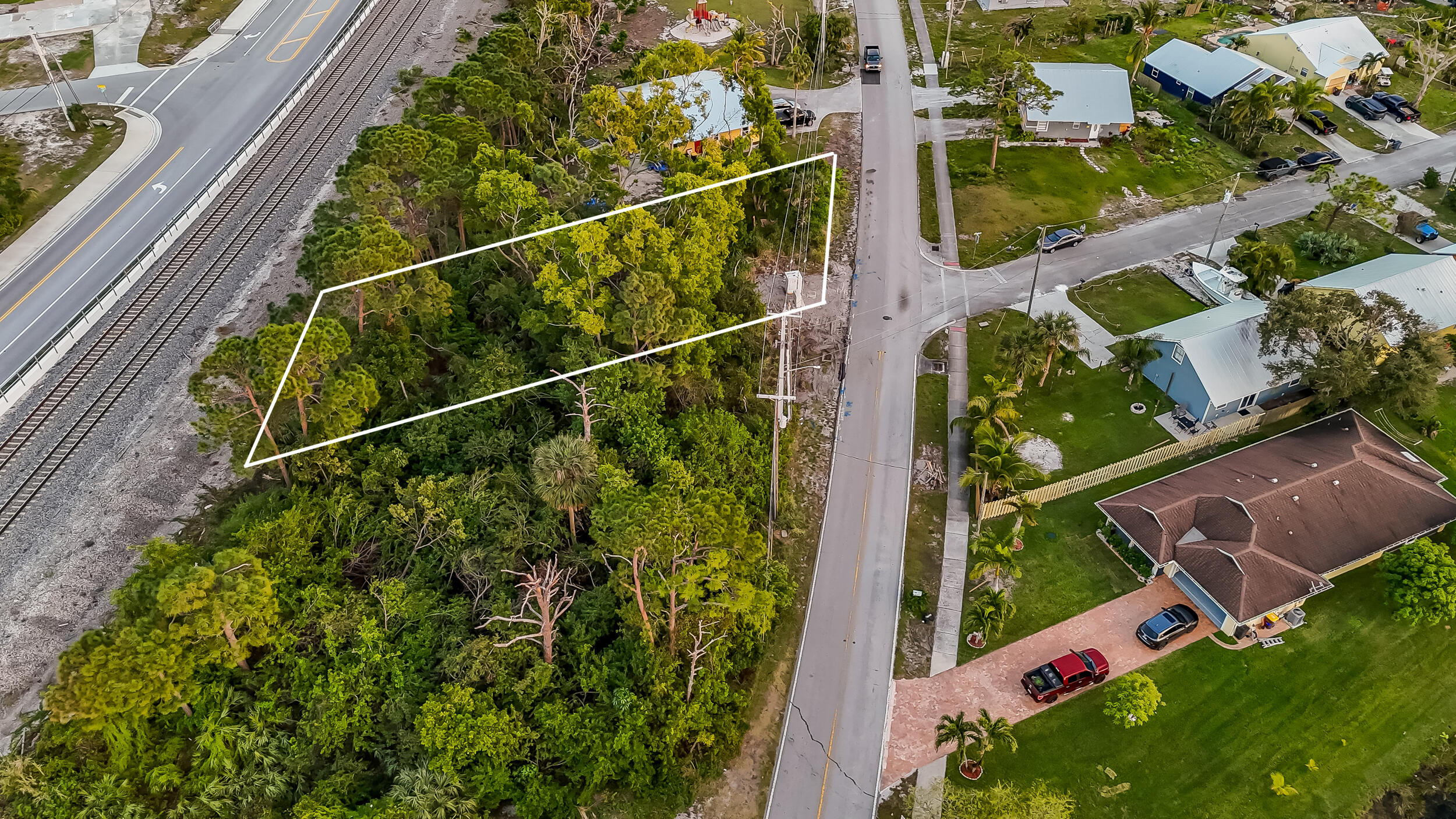 4959 Southeast Primrose Way Stuart, FL 34997 - Photo 3 of 12