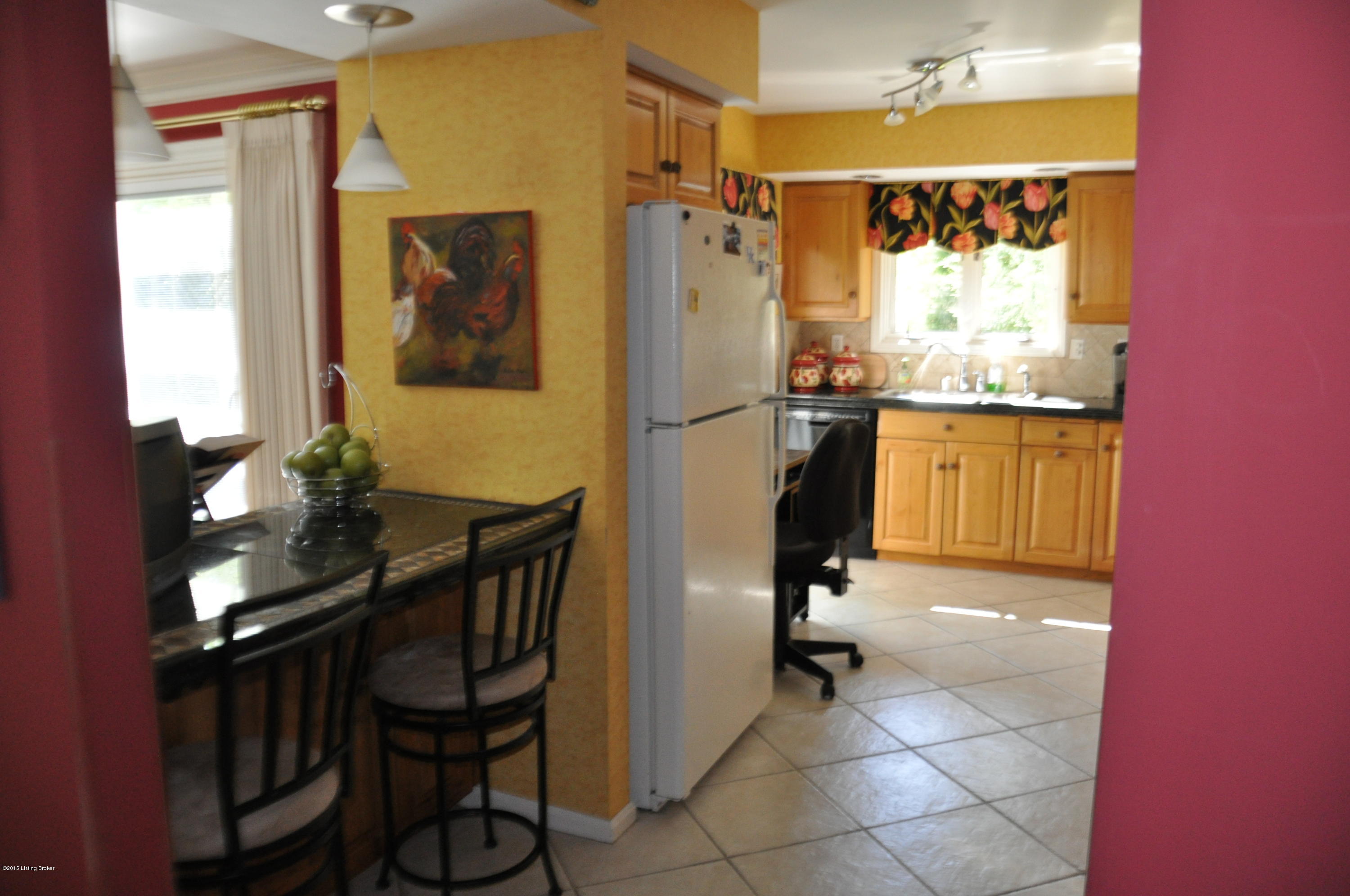 112 A Wood Road Louisville, KY 40222 - Photo 25 of 31 DSC_0258