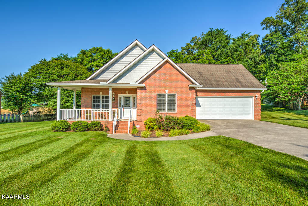 108 Rutherford Court Clinton, TN 37716 - Photo 1 of 26 DSC_5680_1_2_3_4