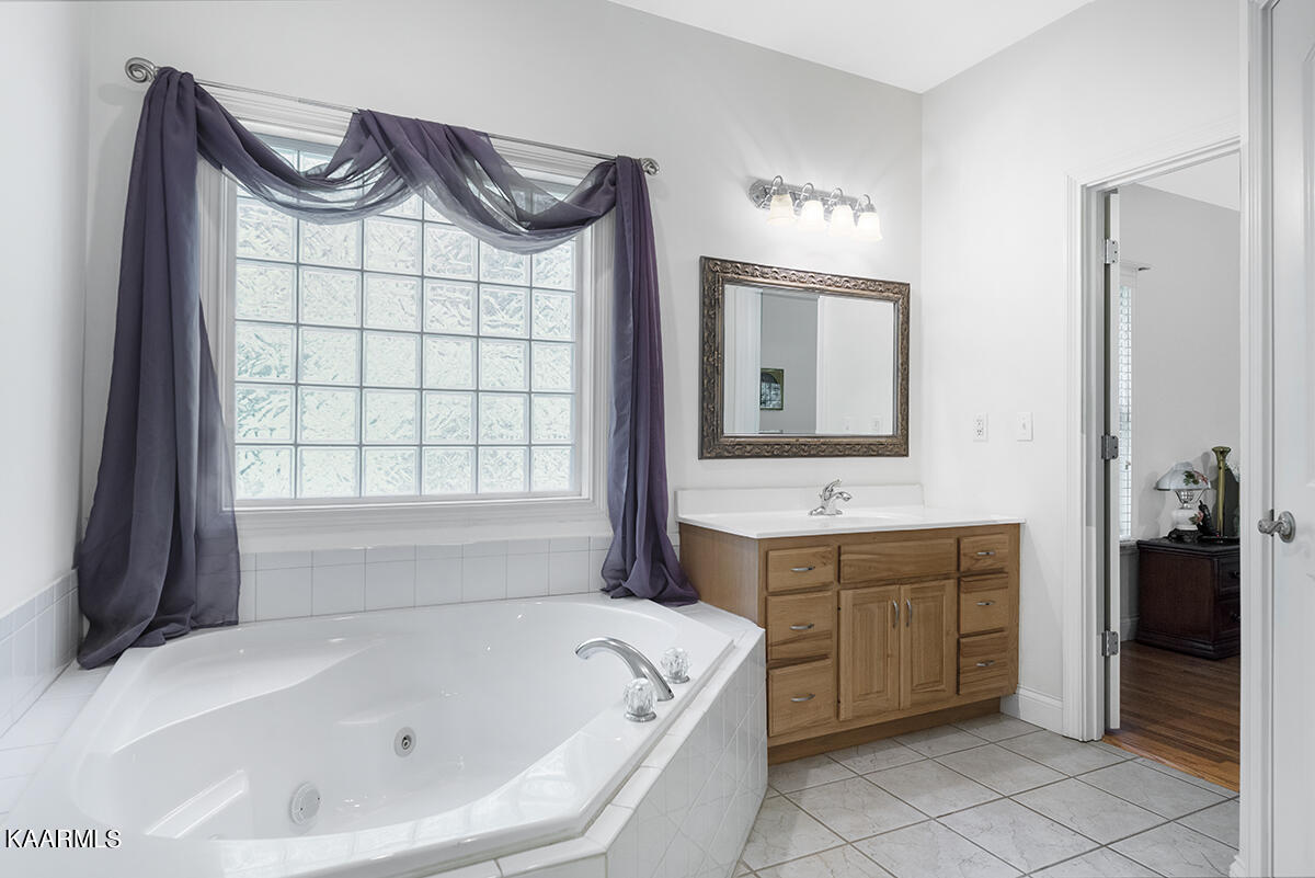 108 Rutherford Court Clinton, TN 37716 - Photo 19 of 26 Rthrfrd108 (59)