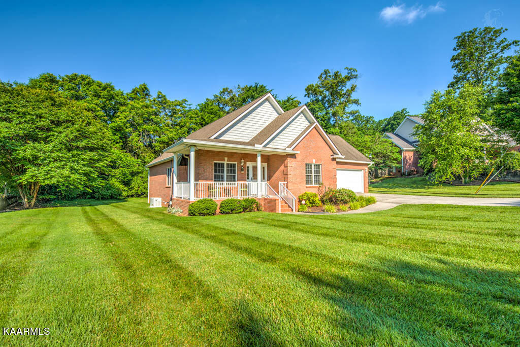 108 Rutherford Court Clinton, TN 37716 - Photo 2 of 26 DSC_5685_6_7_8_9