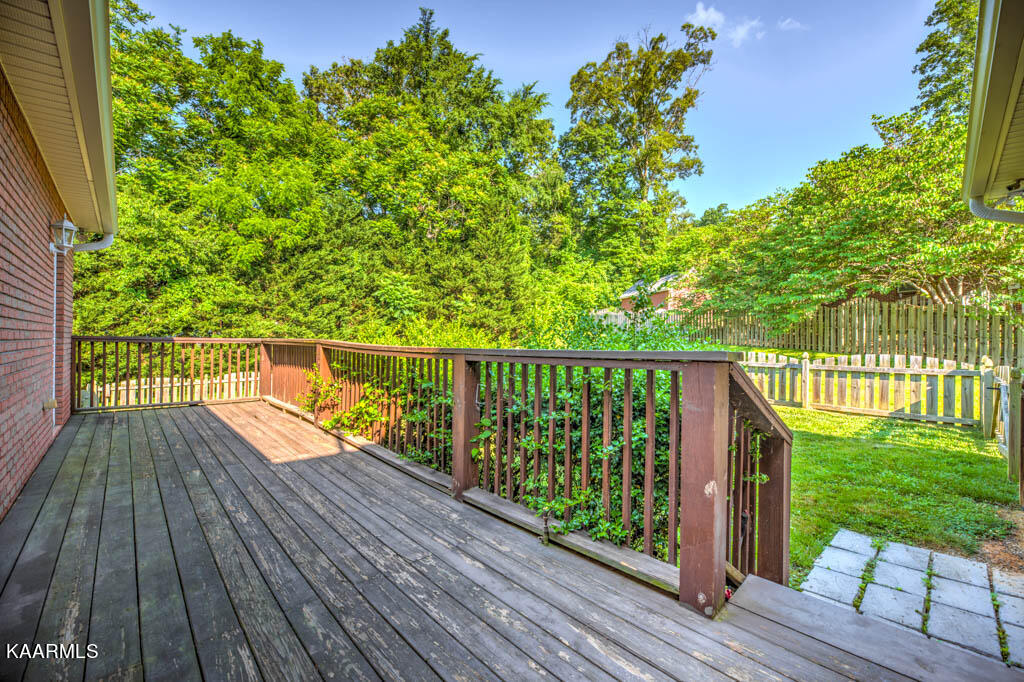 108 Rutherford Court Clinton, TN 37716 - Photo 5 of 26 DSC_5705_6_7_8_9