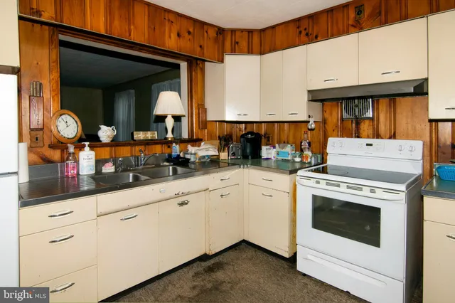 $234,900 | 266 Passaic Avenue, Thorofare, NJ 08086