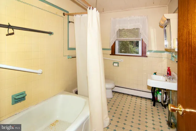 $234,900 | 266 Passaic Avenue, Thorofare, NJ 08086