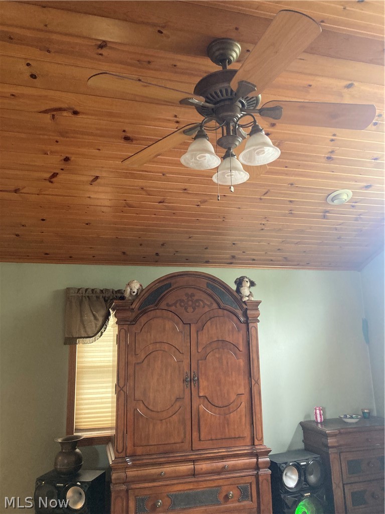 9619 Struthers Road New Middletown, OH 44442 - Photo 13 of 23 Gallery Image 13