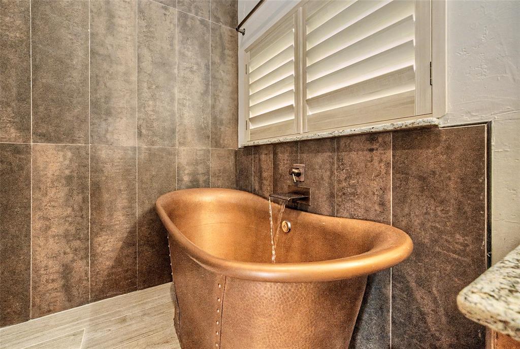 2121 Old Dicey Road Weatherford, TX 76085 - Photo 18 of 29 Gallery Image 18