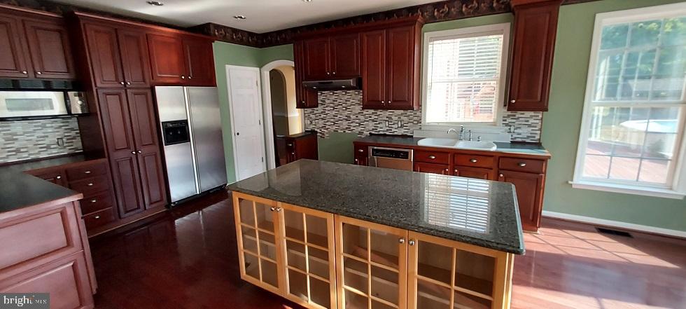 21700 Slidell Road Boyds, MD 20841 - Photo 24 of 45 Kitchen