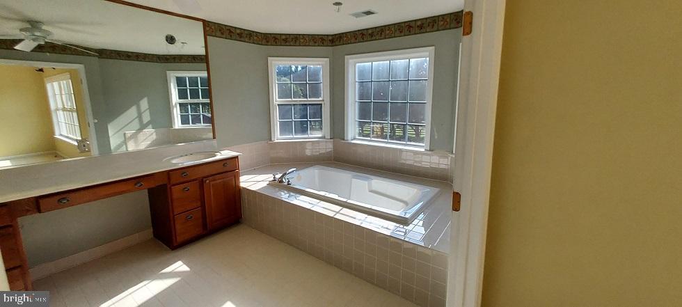 21700 Slidell Road Boyds, MD 20841 - Photo 34 of 45 primary bathroom