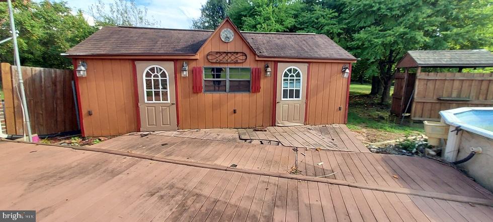 21700 Slidell Road Boyds, MD 20841 - Photo 8 of 45 second shed
