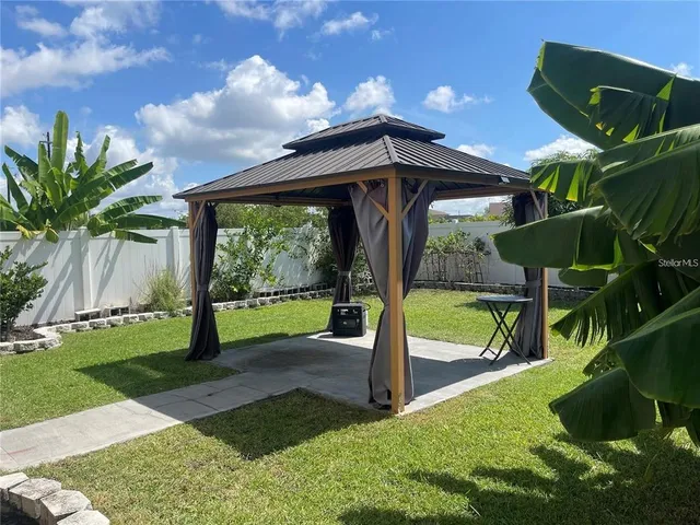 $2,700 | 4329 Globe Thistle Drive, Tampa, FL 33619