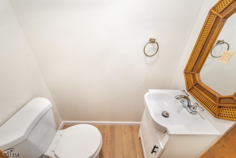 70 Gerard Road Nutley, NJ 07110 - Photo 15 of 26