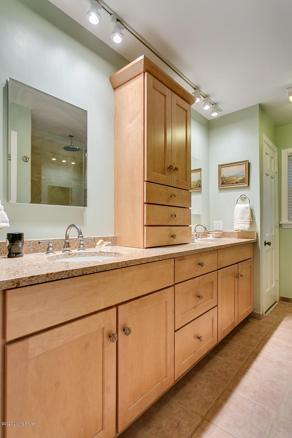 2409 Woodside Road Louisville, KY 40207 - Photo 30 of 46 2409 Woodside Rd interiors-28