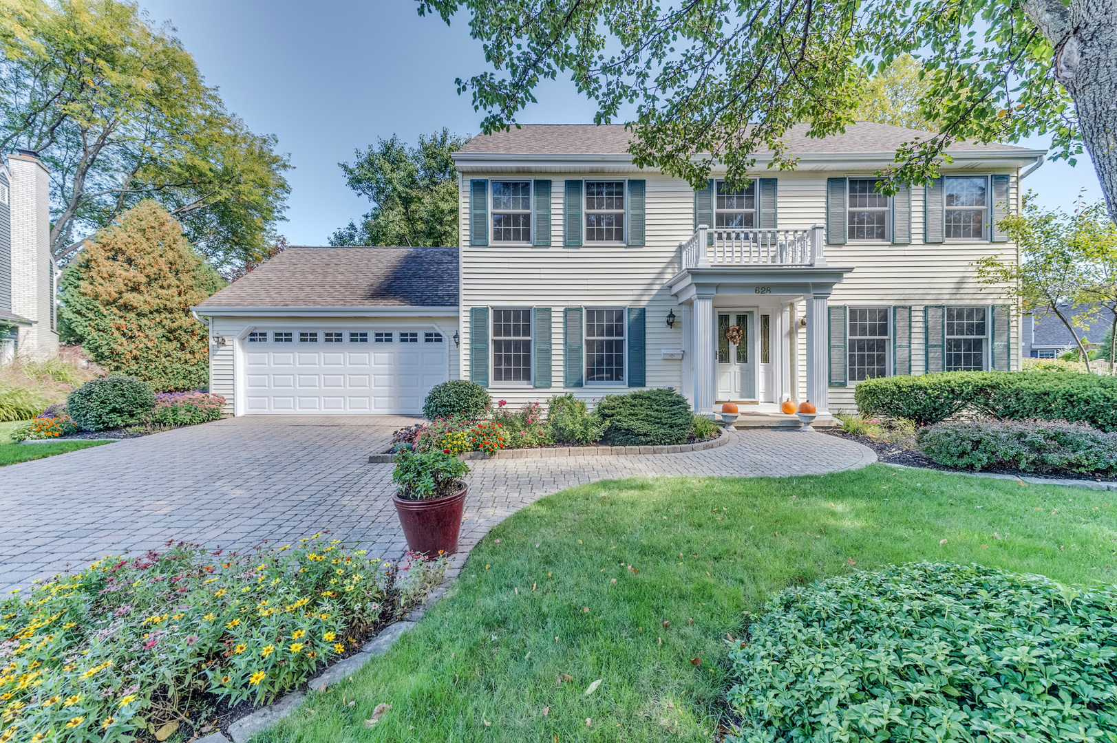 628 North Tyler Road St. Charles, IL 60174 - Photo 1 of 38