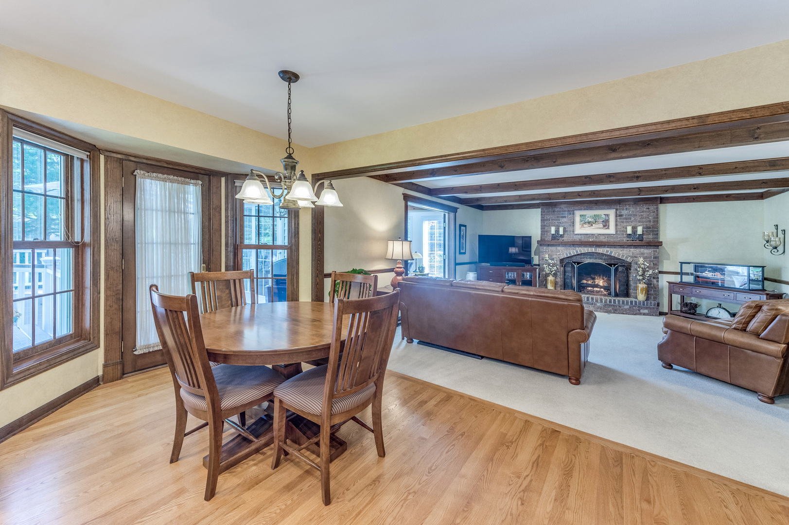 628 North Tyler Road St. Charles, IL 60174 - Photo 12 of 38