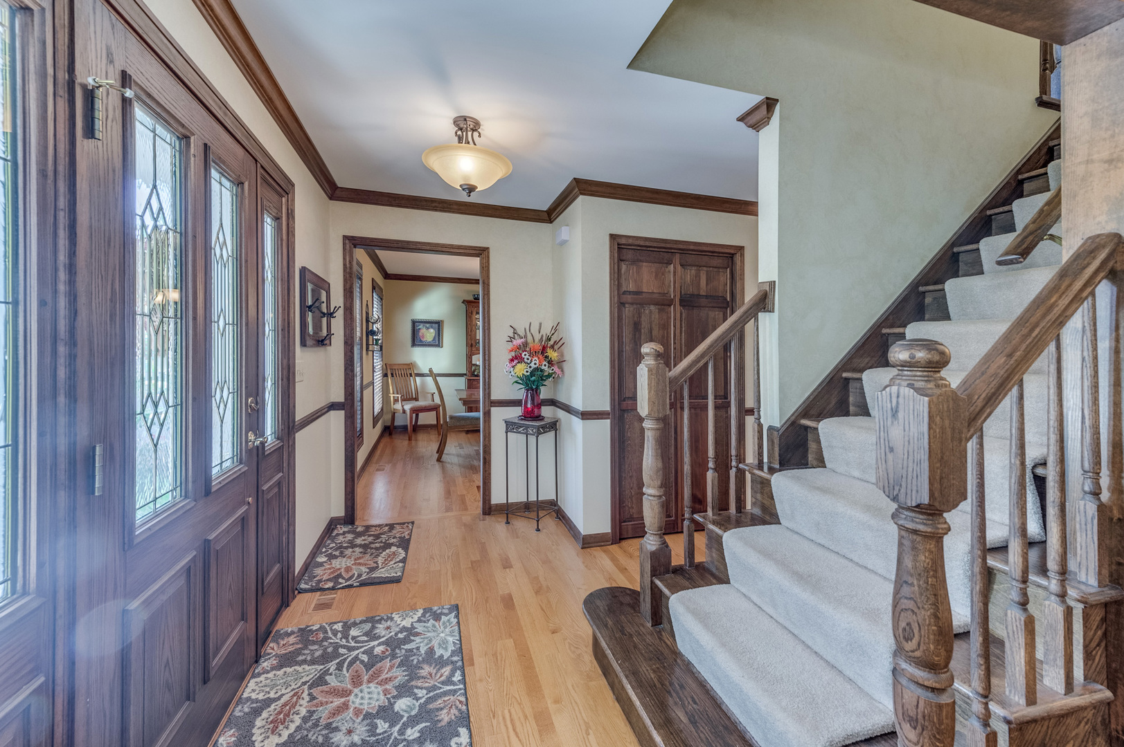 628 North Tyler Road St. Charles, IL 60174 - Photo 3 of 38
