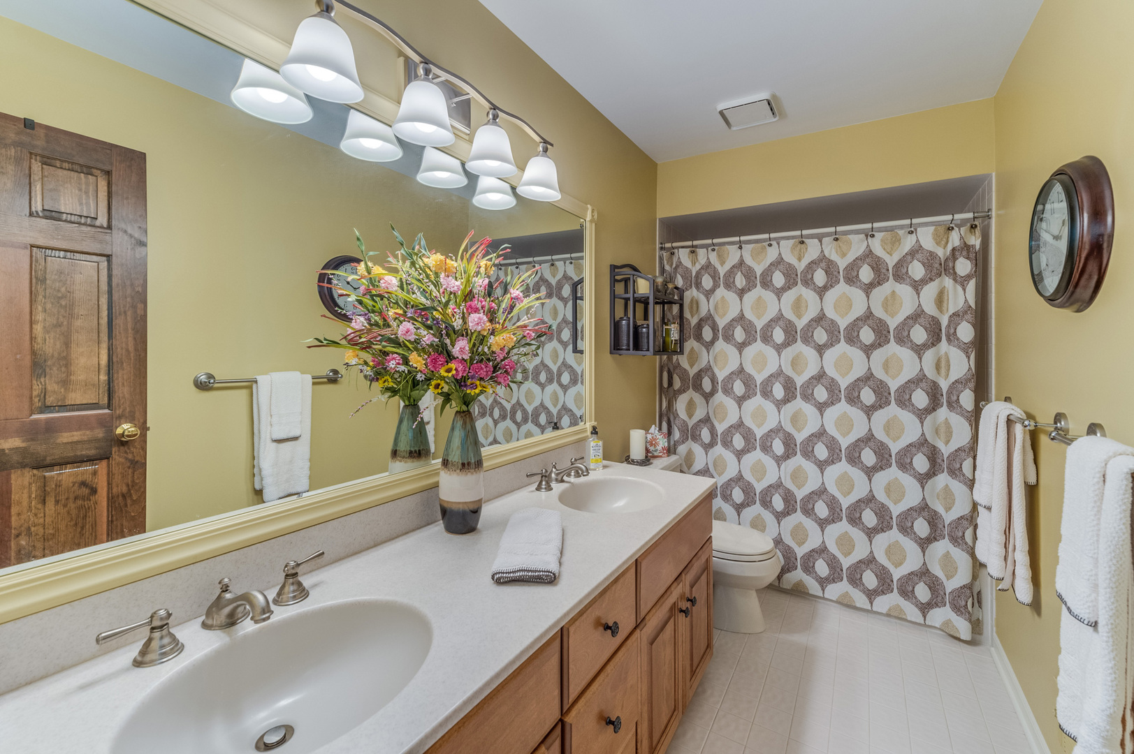 628 North Tyler Road St. Charles, IL 60174 - Photo 24 of 38