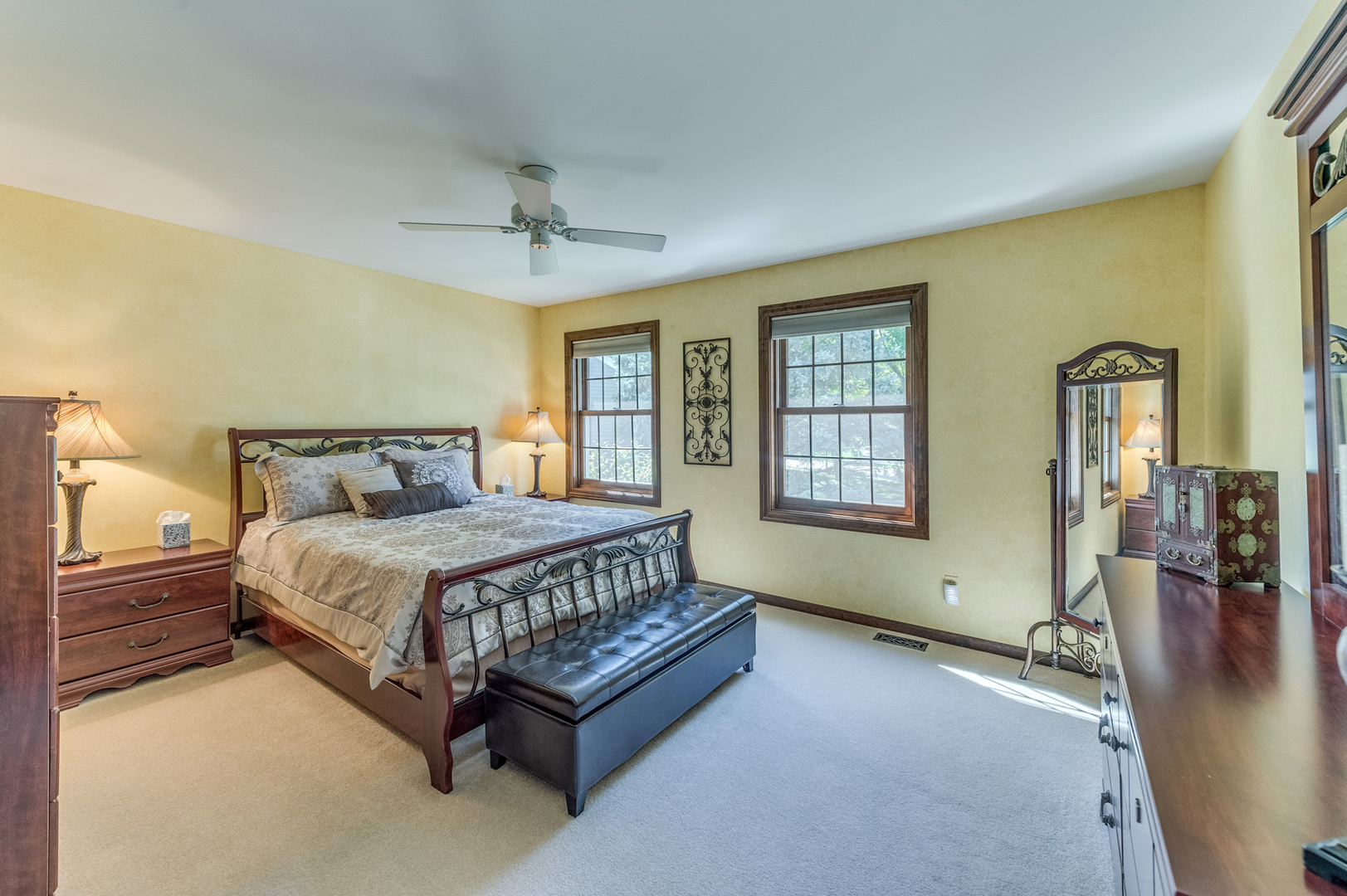 628 North Tyler Road St. Charles, IL 60174 - Photo 25 of 38