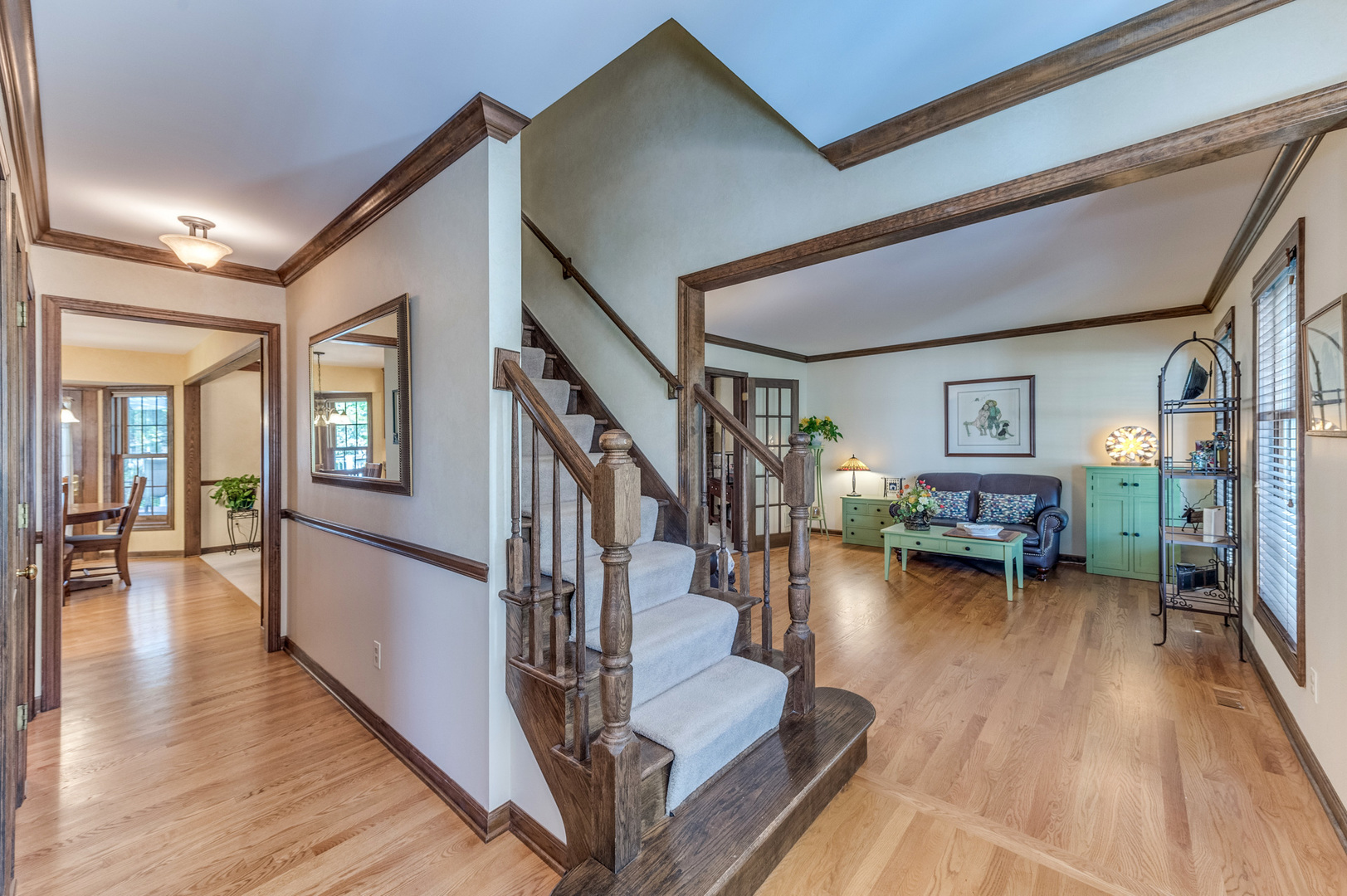 628 North Tyler Road St. Charles, IL 60174 - Photo 5 of 38