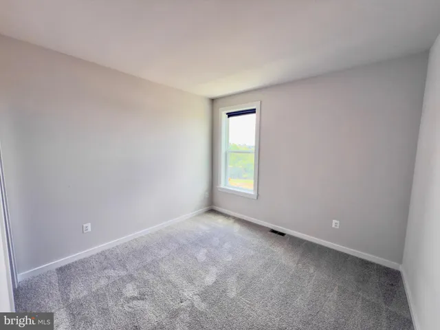 a view of utility room