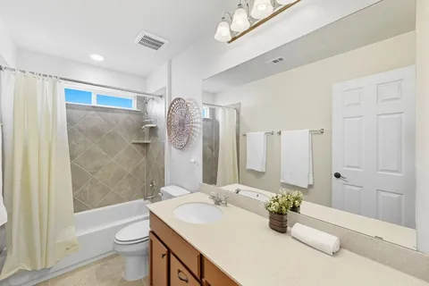 $450,000 | 7105 Nutria Run, Austin, TX 78744