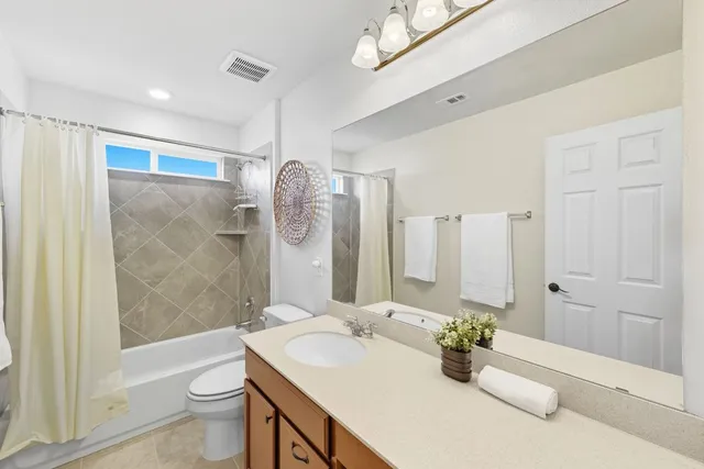 $450,000 | 7105 Nutria Run, Austin, TX 78744