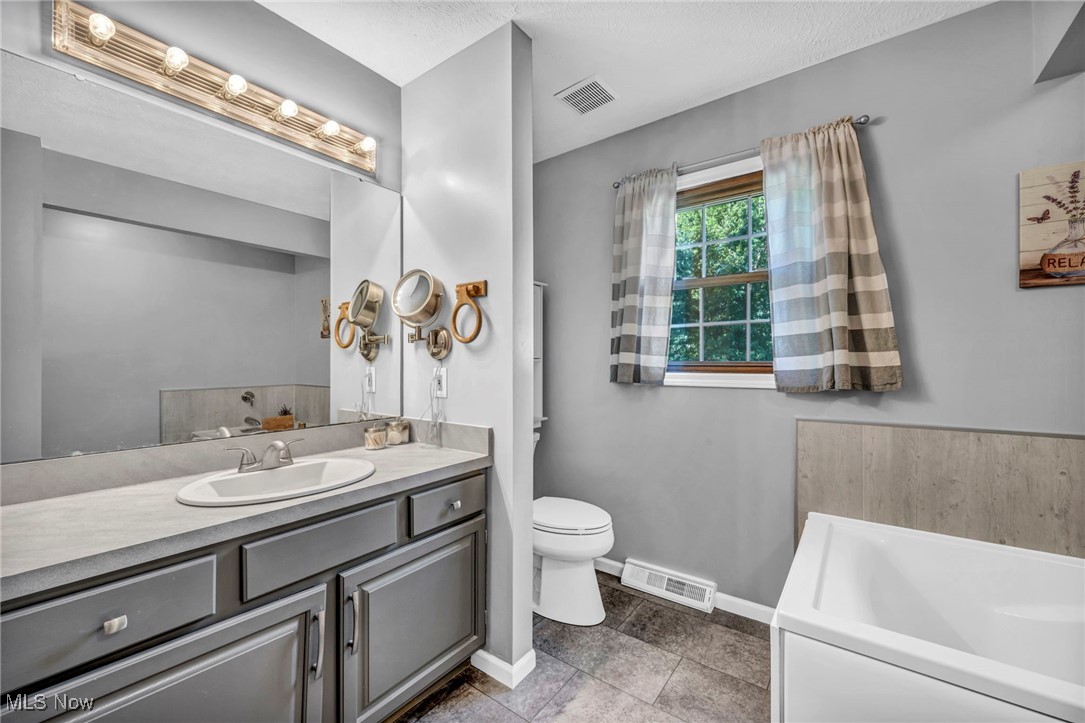 7722 Rutland Drive Mentor, OH 44060 - Photo 21 of 42