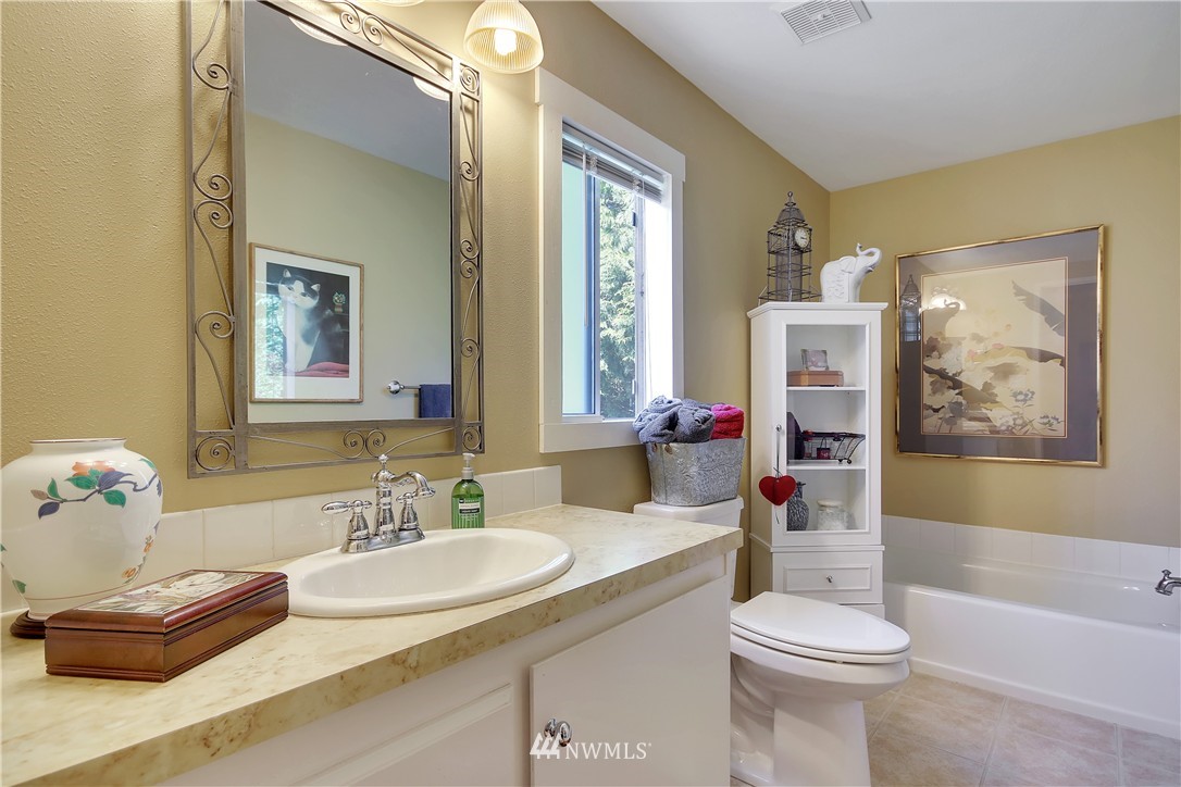 7435 Delphi Road Southwest Olympia, WA 98512 - Photo 13 of 24 Gallery Image 13