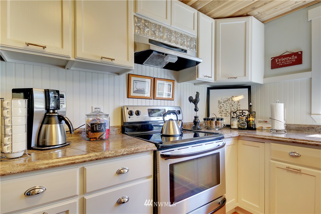 7435 Delphi Road Southwest Olympia, WA 98512 - Photo 10 of 24 Gallery Image 10