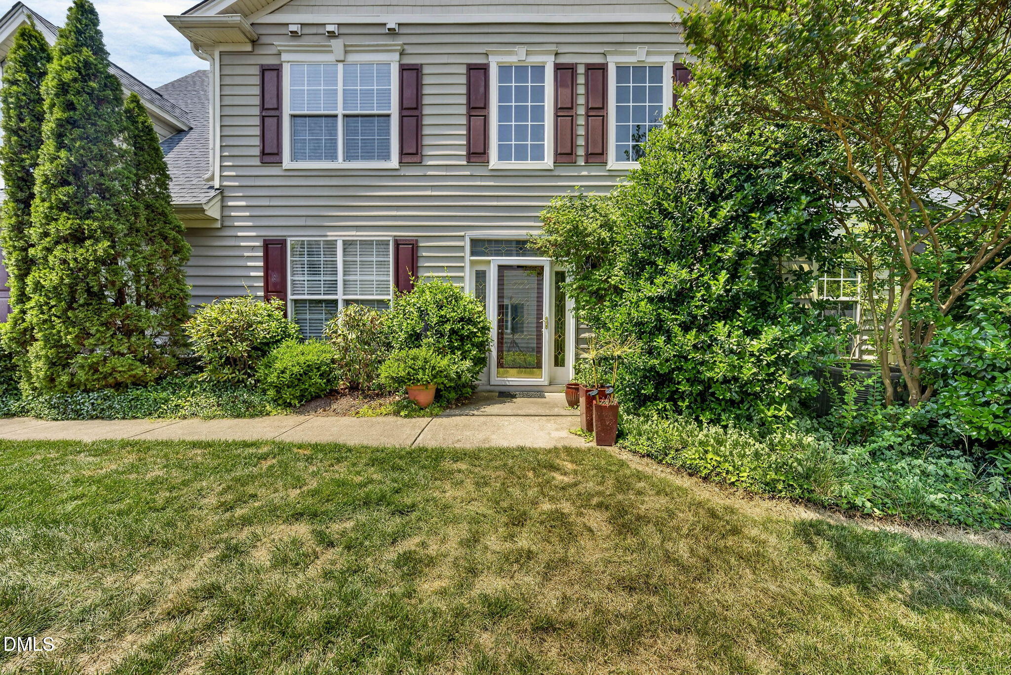 11220 Presidio Drive Raleigh, NC 27617 - Photo 4 of 54