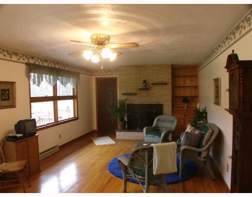 218 Virgin Run Road Vanderbilt, PA 15486 - Photo 4 of 14 Living Room.