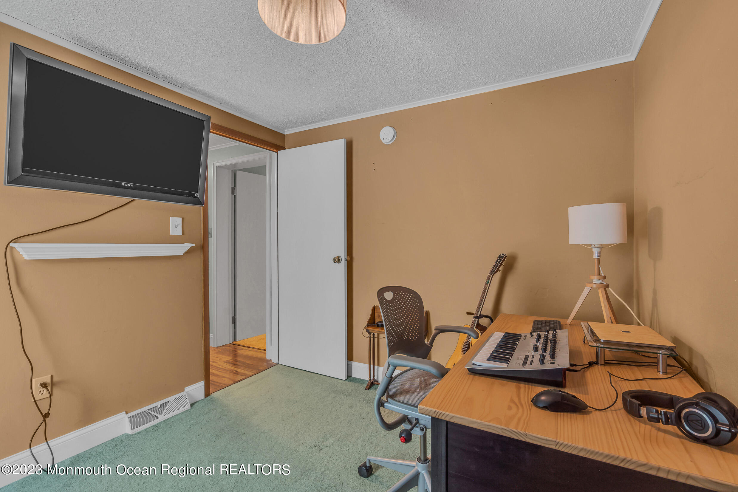 37 Freehold Road Jackson, NJ 08527 - Photo 22 of 80 6 (3)