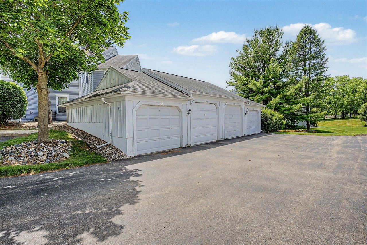 342 Butler Court Marshall, MI 49068 - Photo 3 of 28